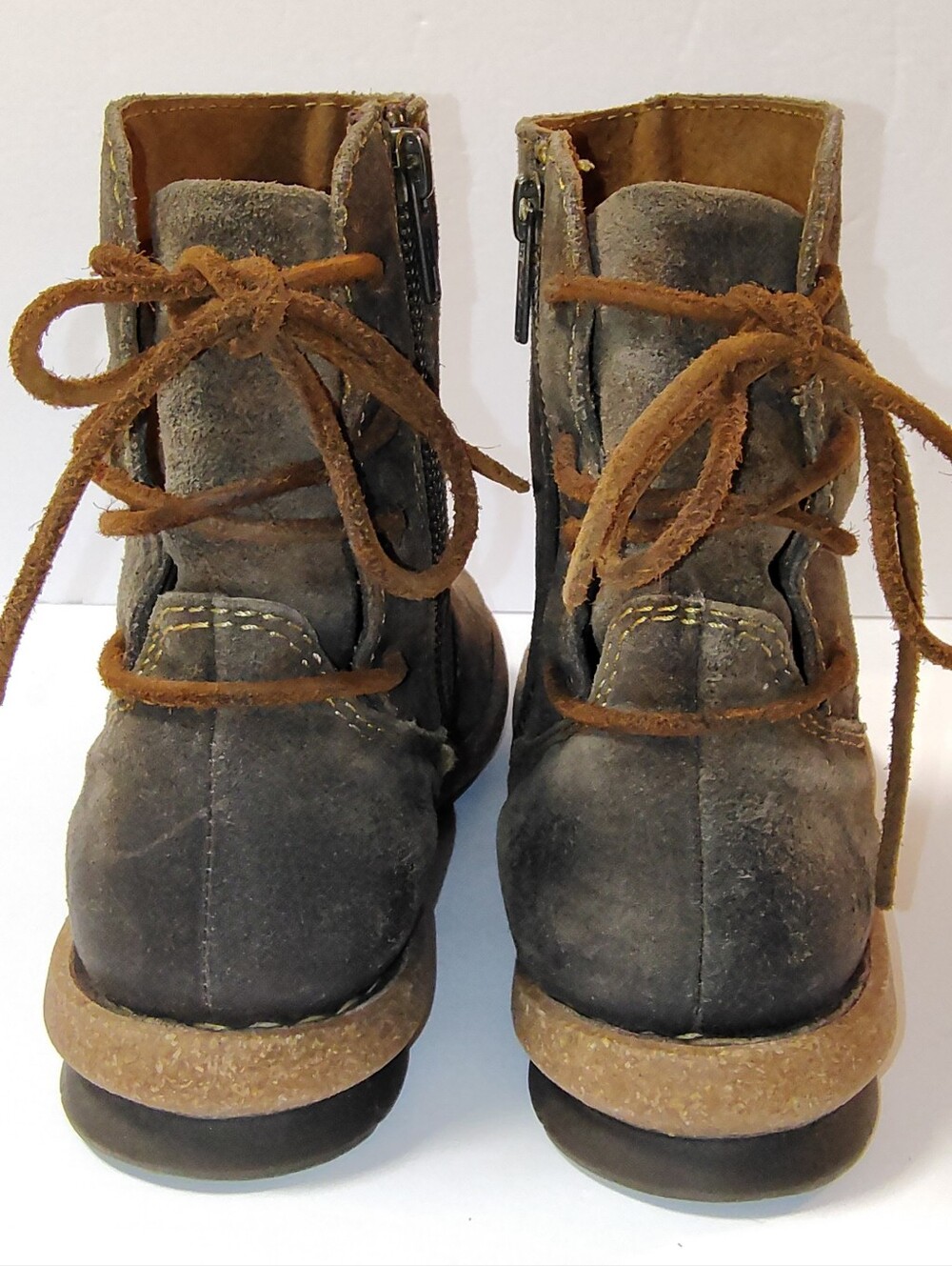 Born Taran Distressed Leather Ankle Zip-Up Terrain Comfort Handcrafted Boots 9 - Picture 9 of 12